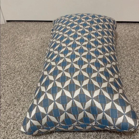 Sunbrella Pair of Geometric Blue and Gray Accent Pillows, Performance Fabric - Picture 6 of 7